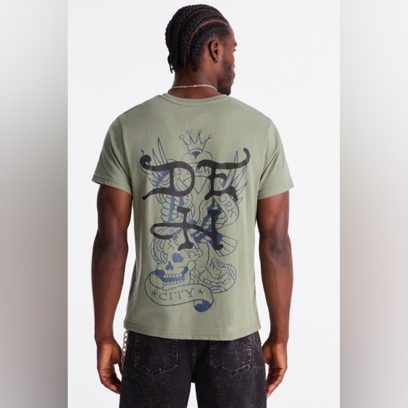 Ed Hardy Love Dies Hard Short Sleeve Tee - Picture 4 of 6